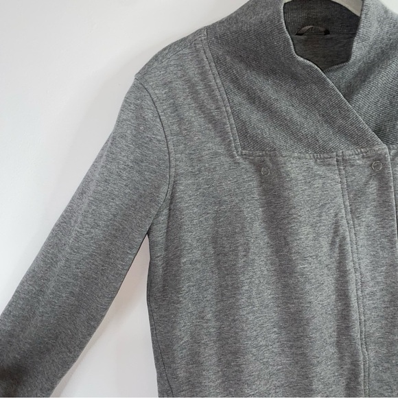 Lululemon Belle Wrap Cardigan Jacket Gray Stretch French Terry Active Yoga Sz 4 - Picture 4 of 13